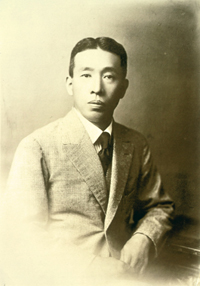 サントリーの創始者 鳥井信治郎氏
