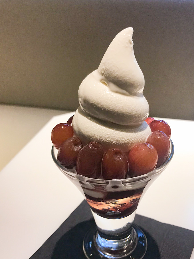 ブドウのパフェ 920円(税別)